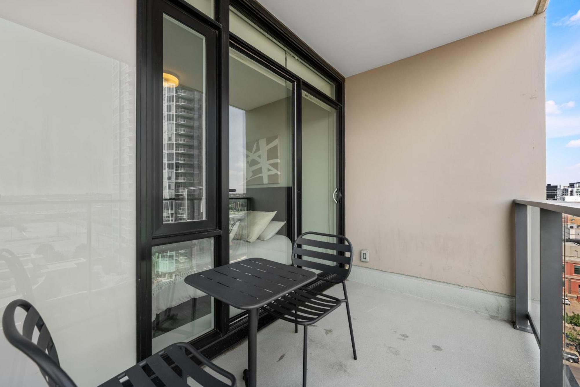 Modern Suite Calgary Downtown 5 Min Walk Stampede Exteriör bild