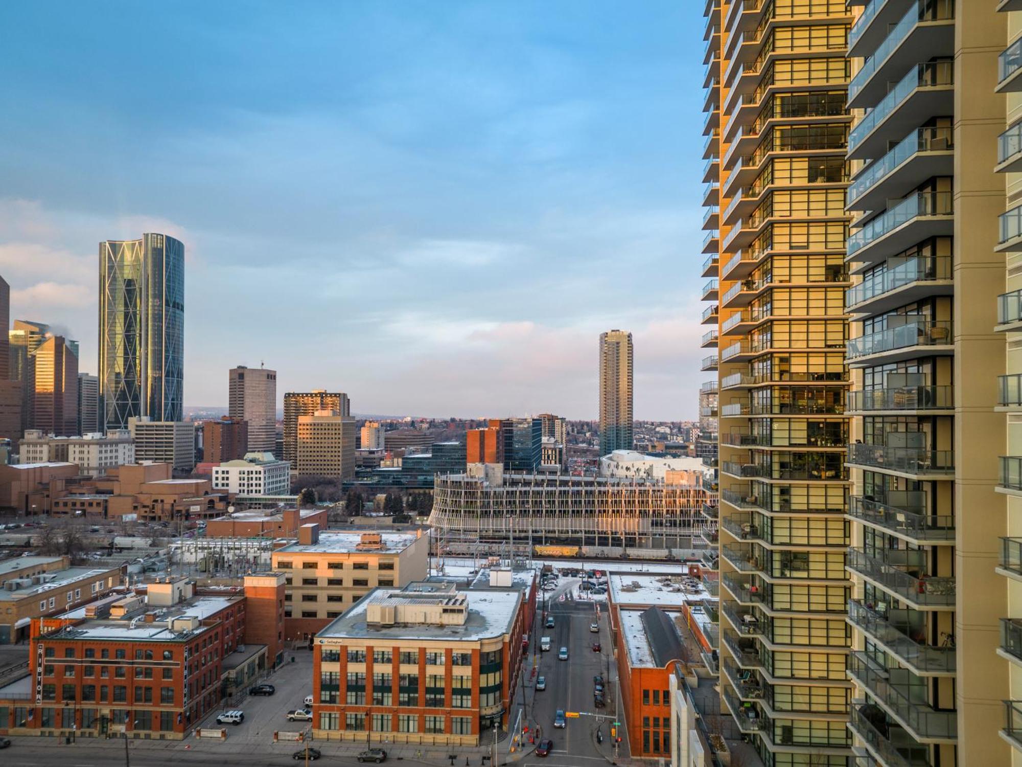 Modern Suite Calgary Downtown 5 Min Walk Stampede Exteriör bild