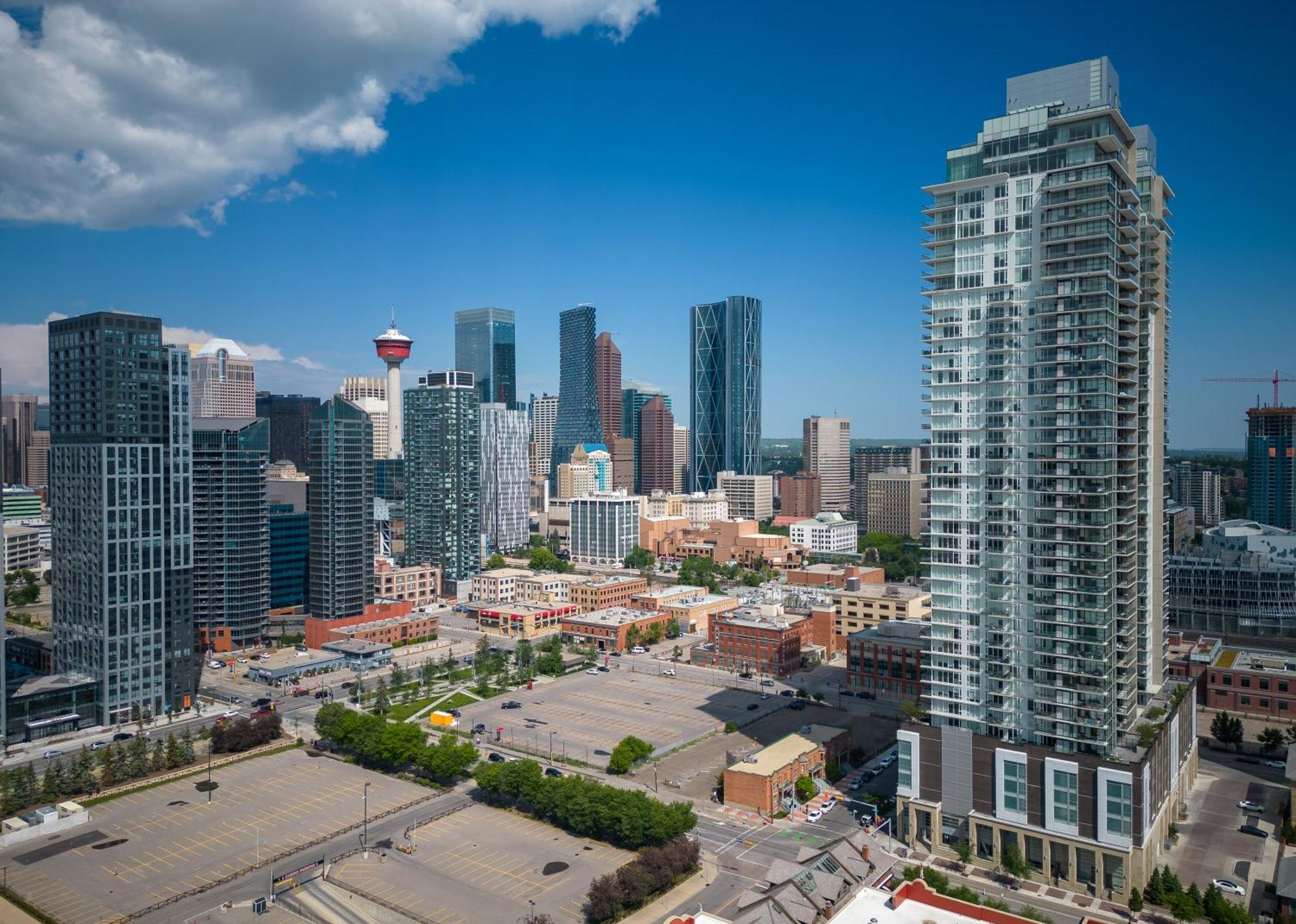 Modern Suite Calgary Downtown 5 Min Walk Stampede Exteriör bild