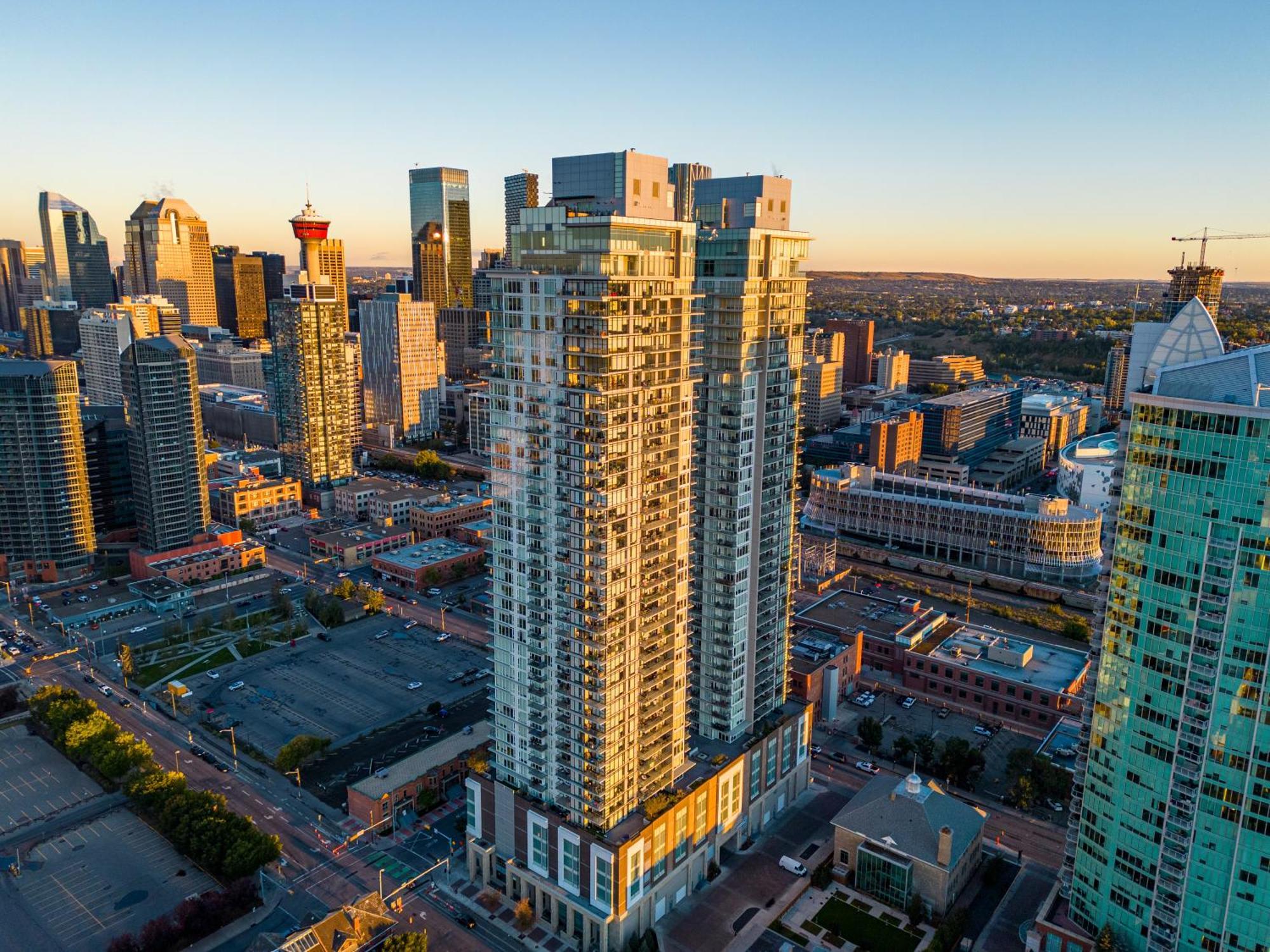 Modern Suite Calgary Downtown 5 Min Walk Stampede Exteriör bild