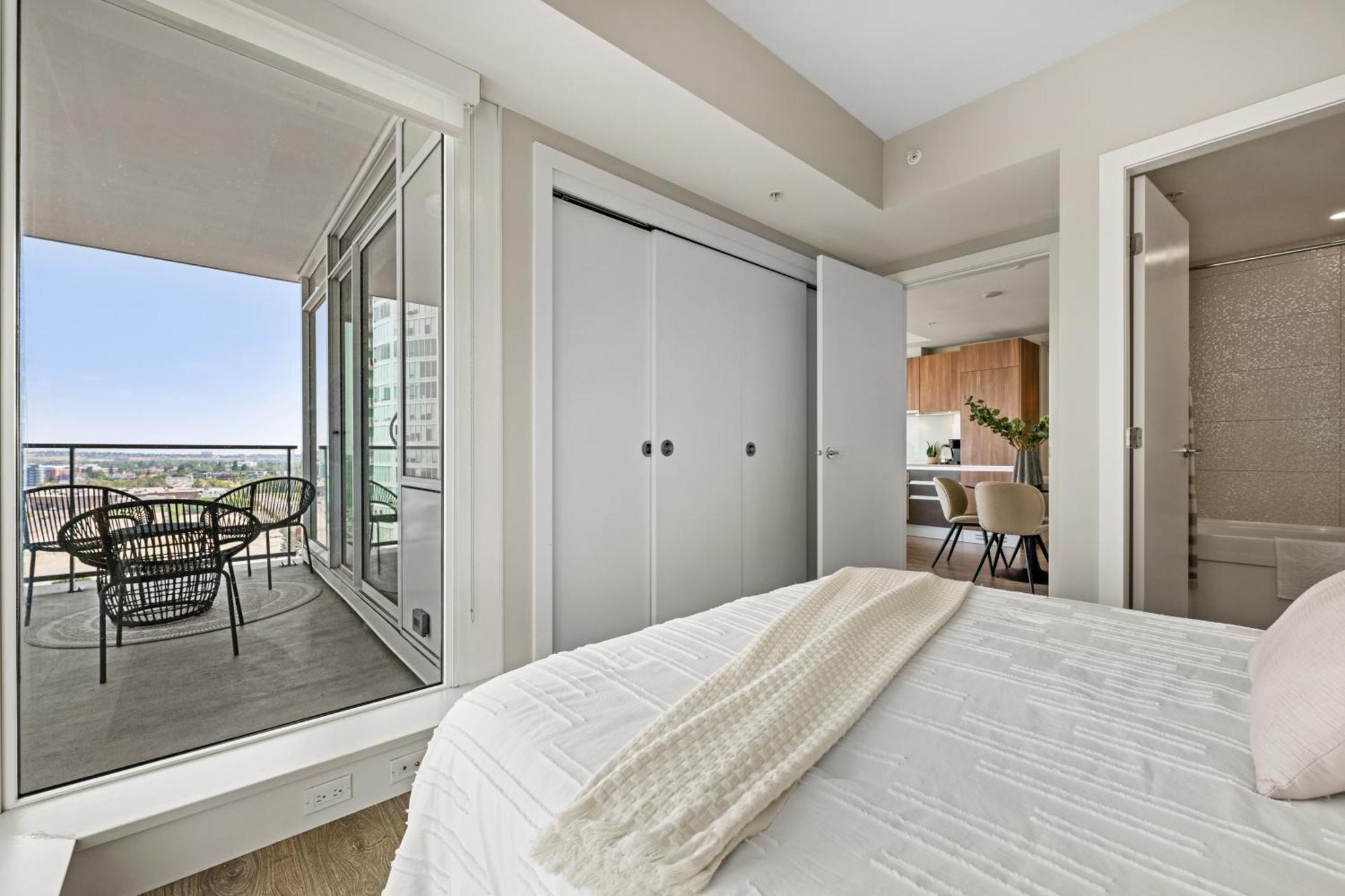 Modern Suite Calgary Downtown 5 Min Walk Stampede Exteriör bild